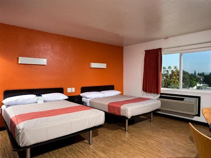 Hotel Motel 6-Costa Mesa, Ca - Newport Beach